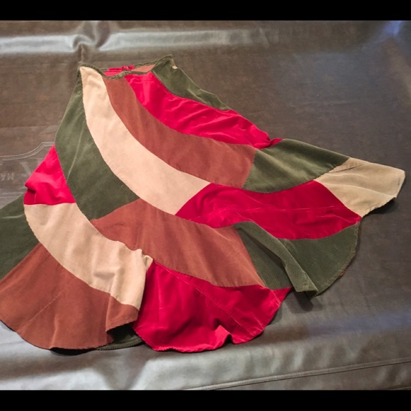 Reclaimed, recycled corduroy twirl, scalloped Boho skirt. - Picture 3 of 3